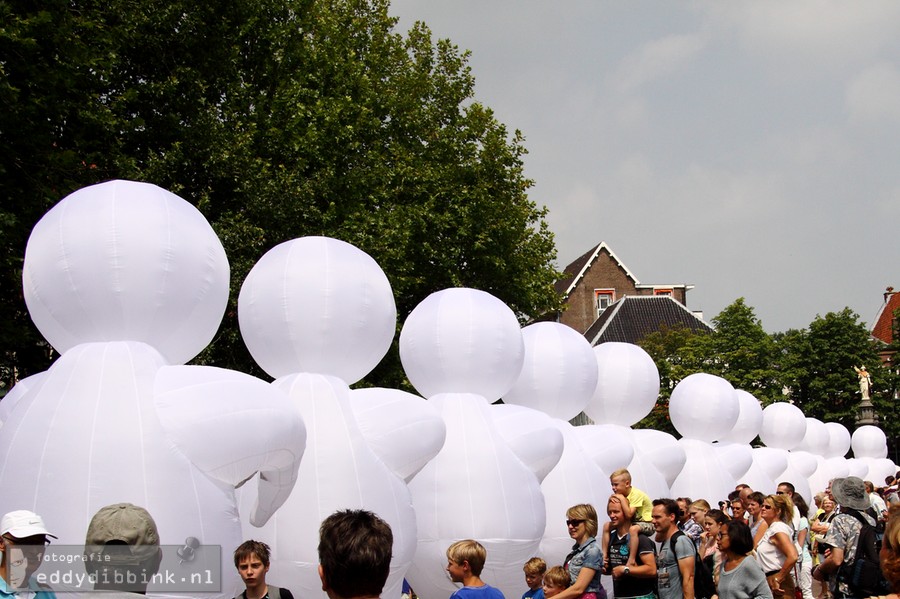 2014-07-13 Compagnie des Quidams - Reve d'Herbert (Deventer op Stelten) 011